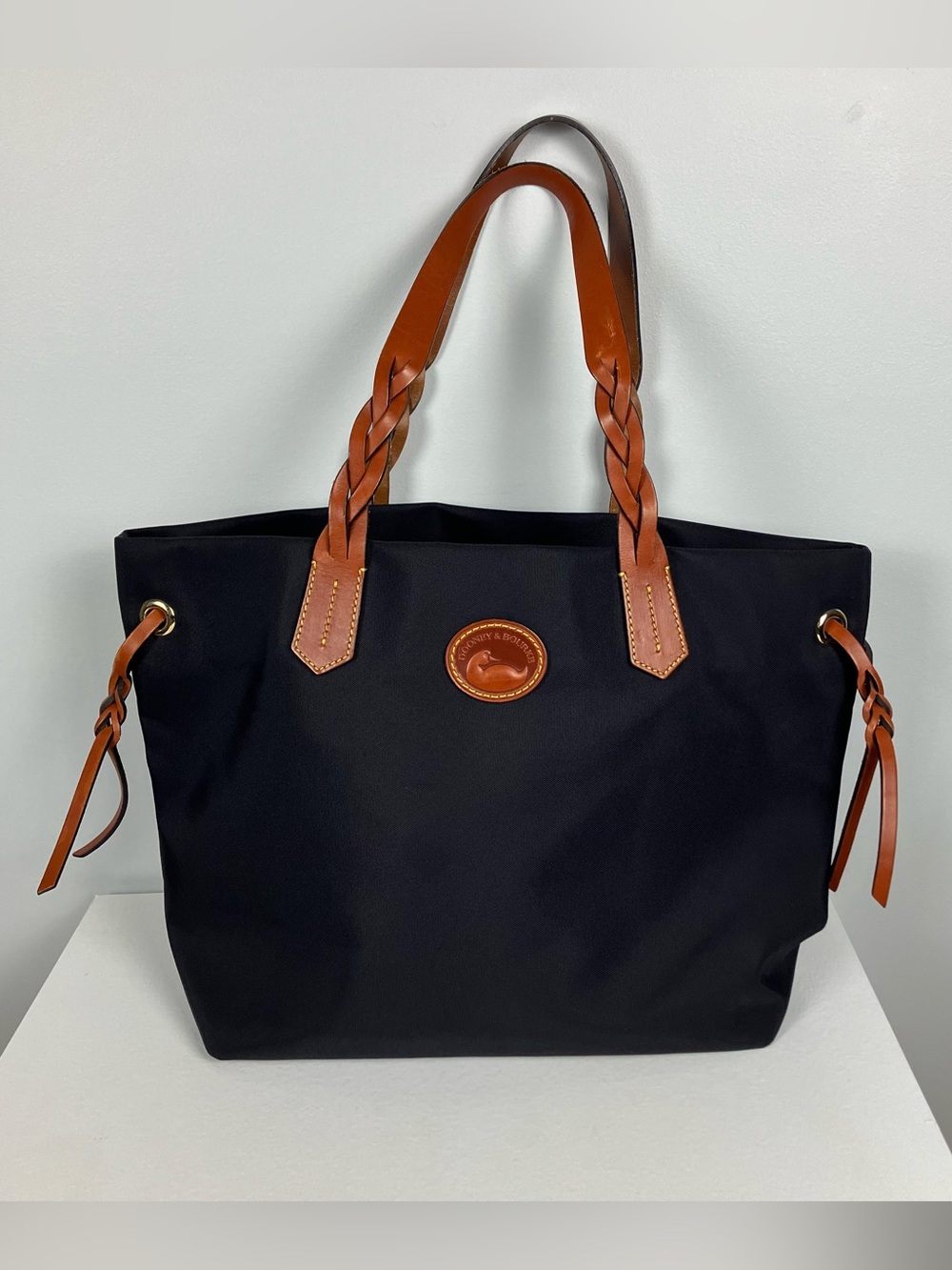 Dooney & Bourke Large Black Tote Shoulder Bag Leather Trim Red Lining
